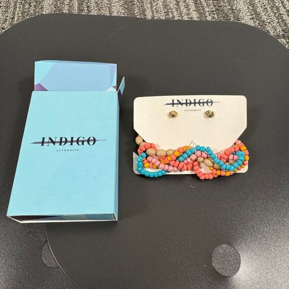 Indigo Authority Chunky Pastel Beaded Bracelet & Gold Stud Earrings NWT - Picture 2 of 7